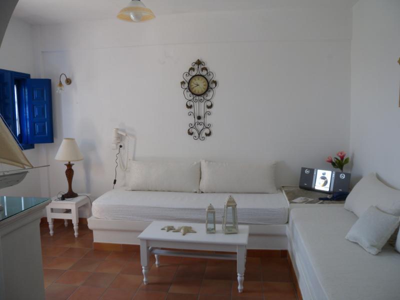 Folegandros Apartments エクステリア 写真